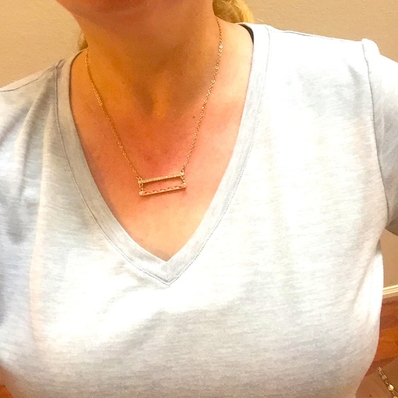 Jewelry - 3/$10❤️ Necklace pendant NWT